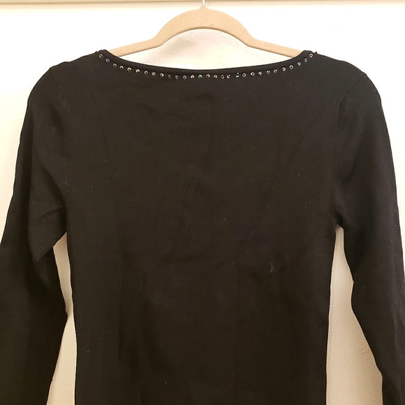 Silk V-Neck Long Sleeve Top - Picture 3 of 3